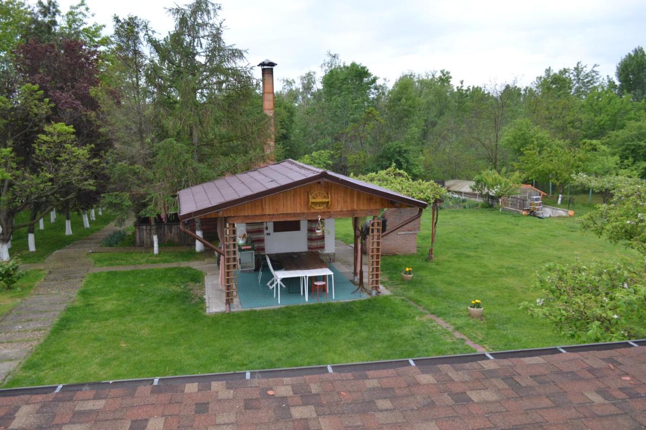 Villa Siret Sendreni Екстер'єр фото